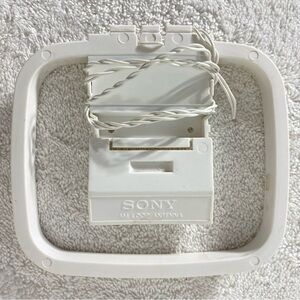 5/$35 Vintage Sony White AM Loop Antenna